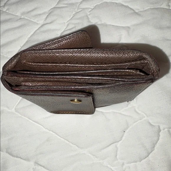 LV. AuthentiTextured Brown Leather Wallet - Picture 9 of 16